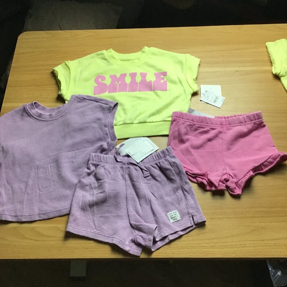 Grayson Mini 4 Piece matching Set Girl Top & short Size 12-18 Months Bundle Deal